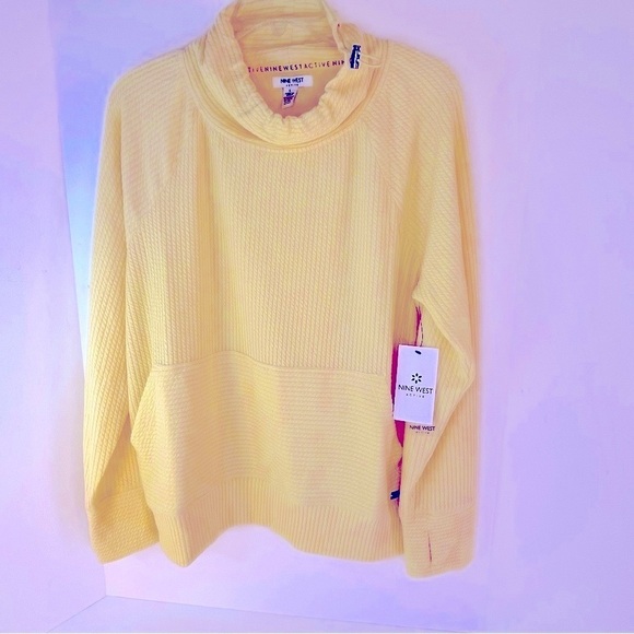 NWT Nine West Active Mock Turtleneck Long Sleeve Lightweight Shirt Women L - Picture 1 of 9